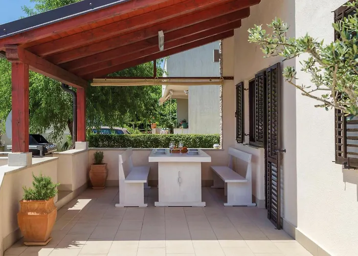 Prázdninový dům In With Wifi *