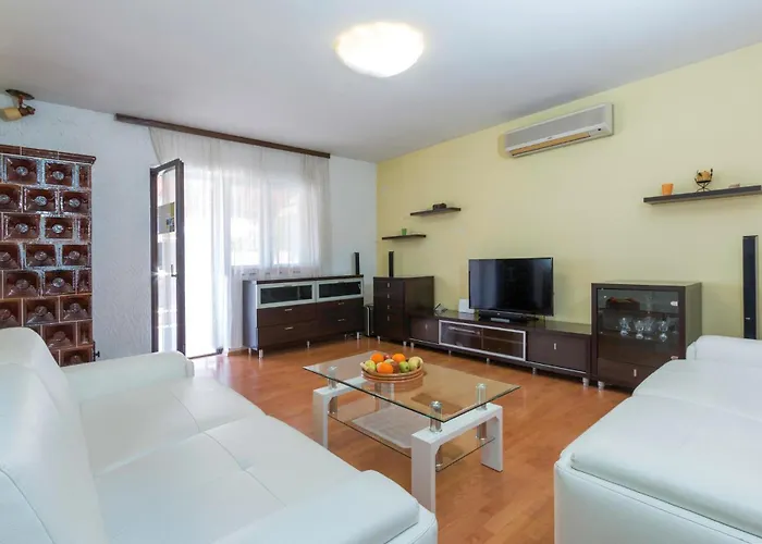 In With Wifi Holiday home *